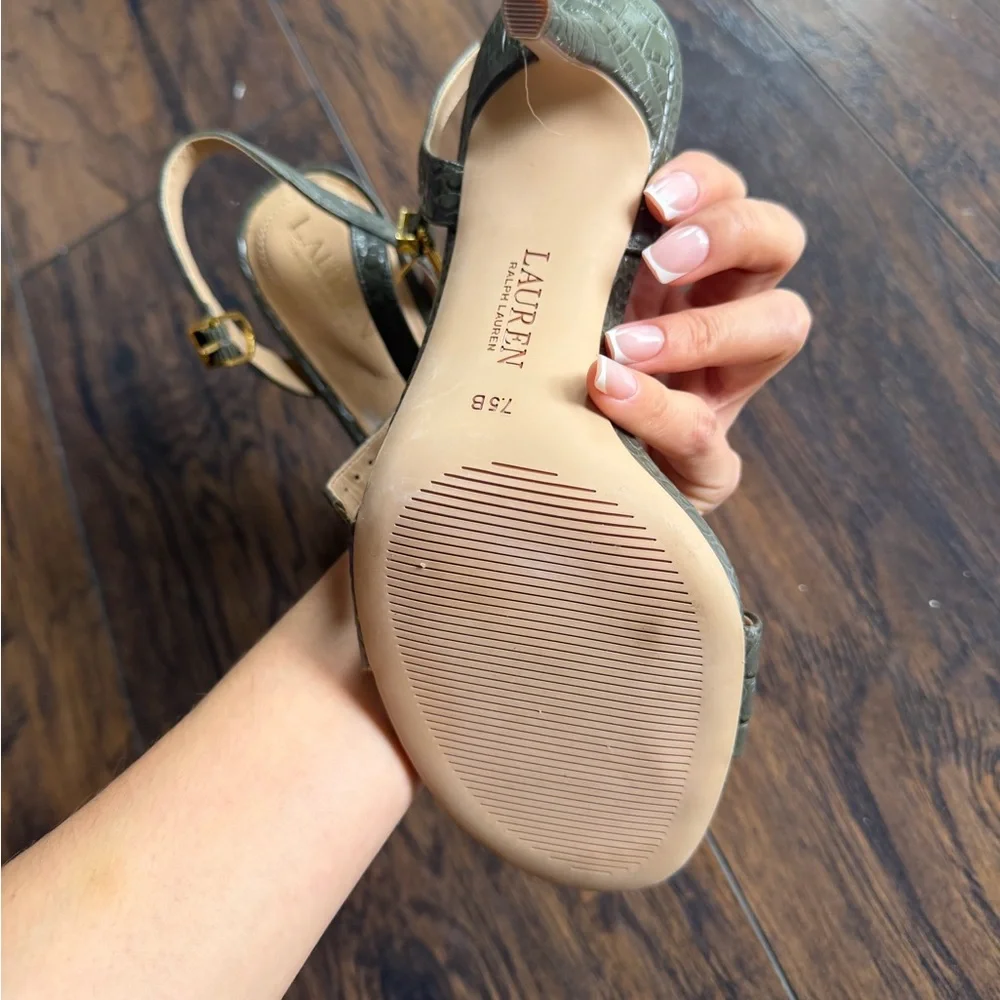 Elegant Ralph Lauren New Olive Green Strappy Heels - Picture 4 of 4